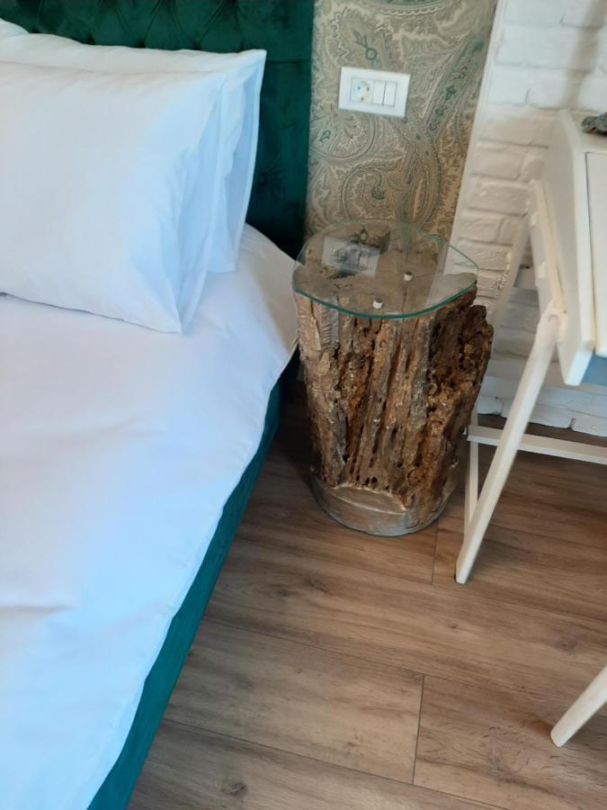 Appartamento Restauro Apartament Buzău Esterno foto